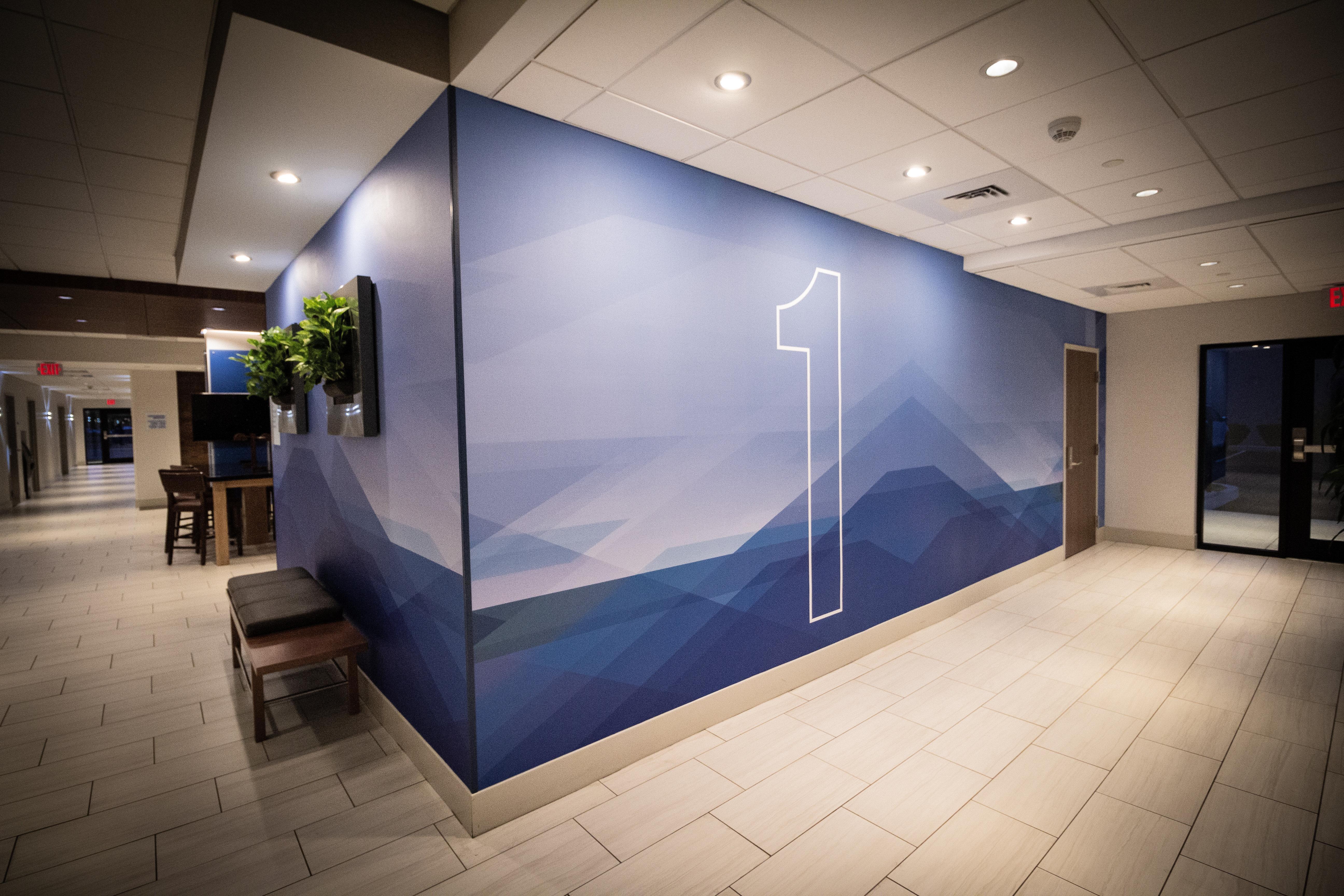 Holiday Inn Express & Suites - Boston South - Randolph By Ihg Εξωτερικό φωτογραφία