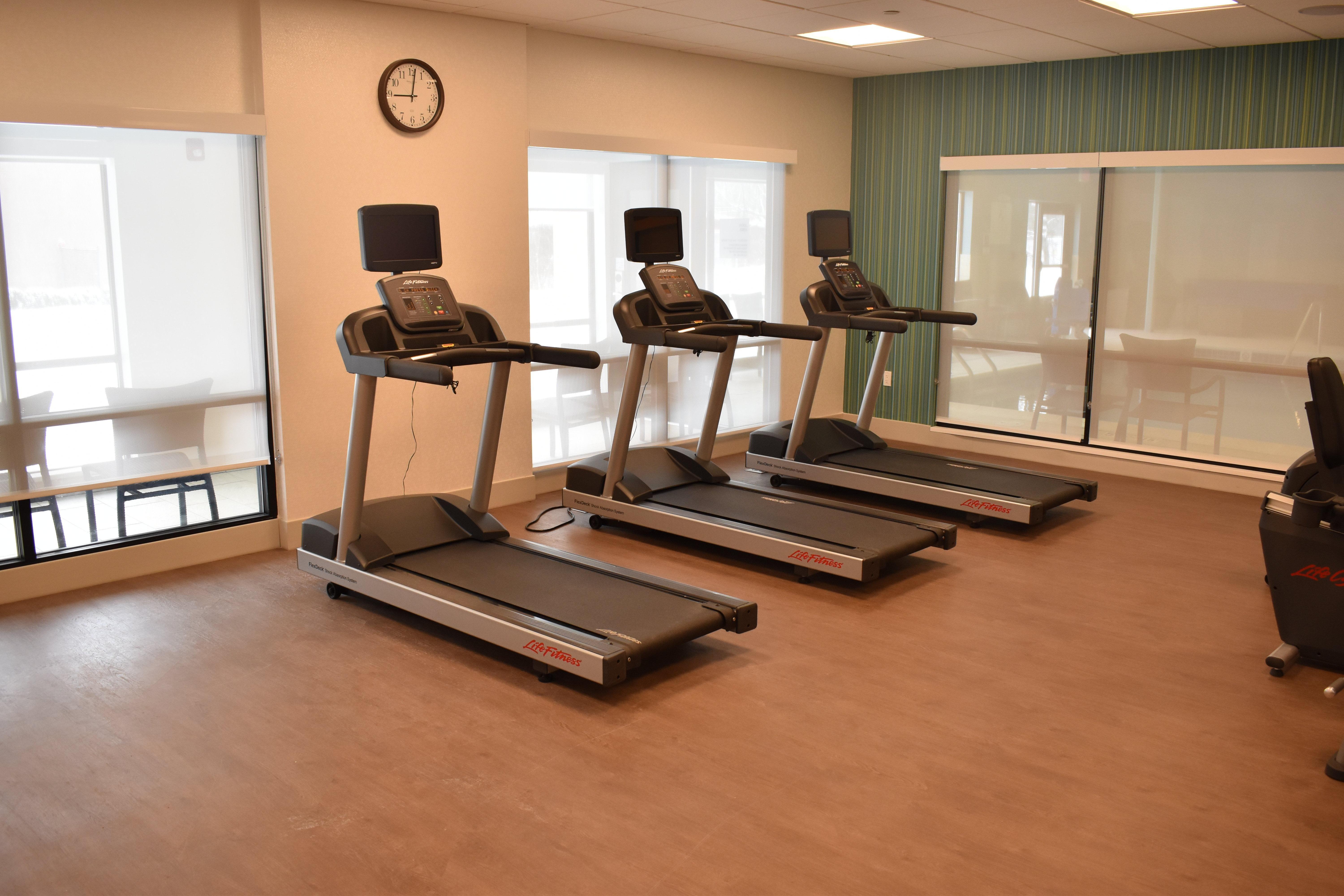 Holiday Inn Express & Suites - Boston South - Randolph By Ihg Εξωτερικό φωτογραφία